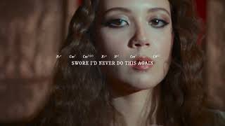 Laufey - Clockwork (Official Lyric Video with Chords)