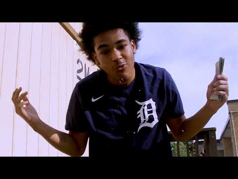 4ER Doe - Free 5ettobaby(Official Video) Shot by @Liveiwrevisuals