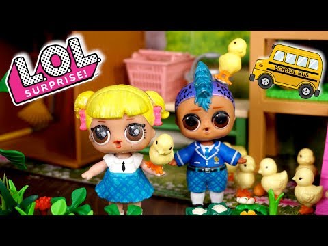Barbie Doll LOL Family First School Field Trip Routine