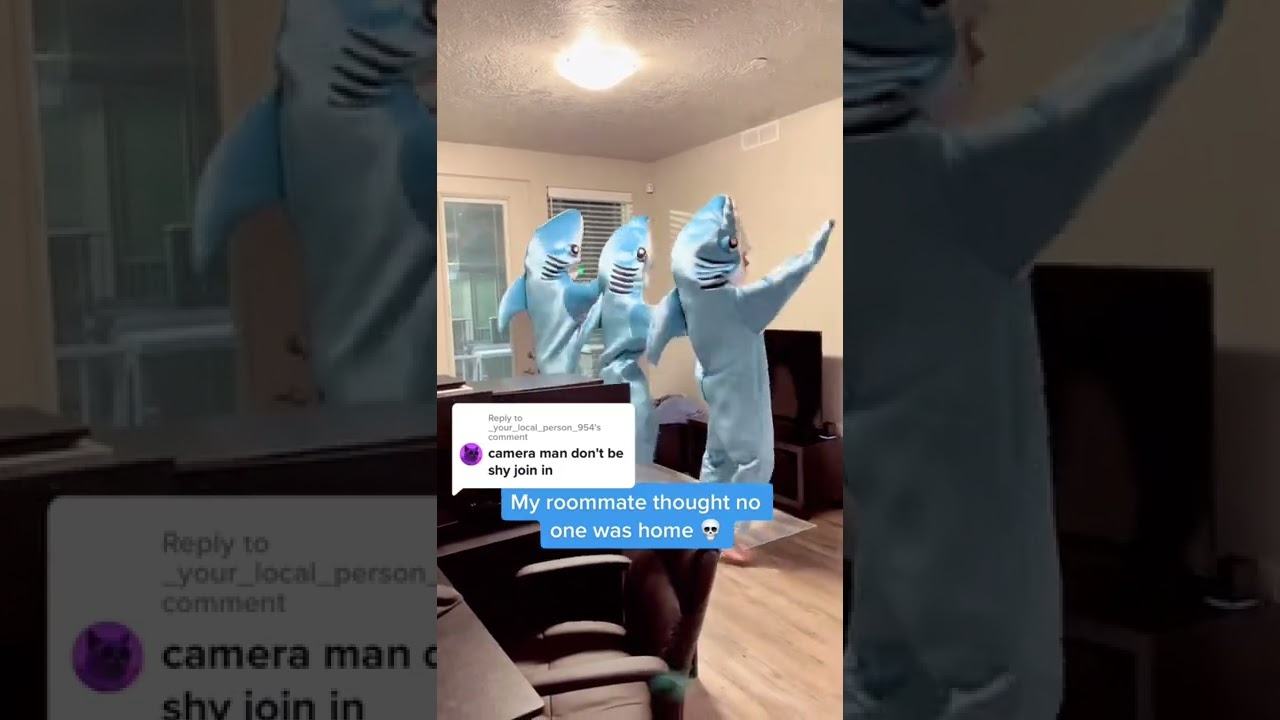 2nd Cameraman joins Dancing Shark Roommate 🤣🦈 #LeftShark #CaliforniaGurls