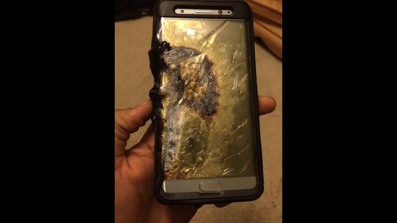 Samsung Note 7 Caught Fire - YouTube