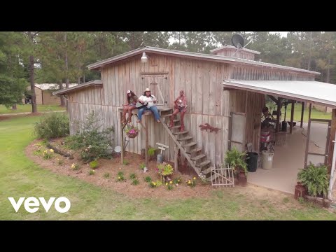 chapel hart - Country Paradise