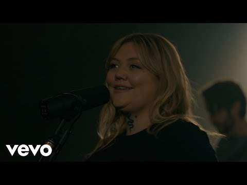 Elle King - Ex's & Oh's (Acoustic Performance)
