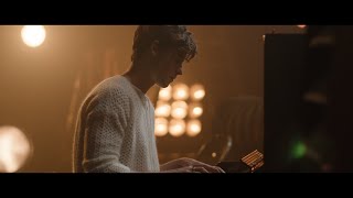 Musik-Video-Miniaturansicht zu Carried Away Songtext von Shawn Mendes