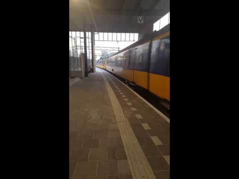 ICMm7 como intermunicipal perto de Den Haag Central