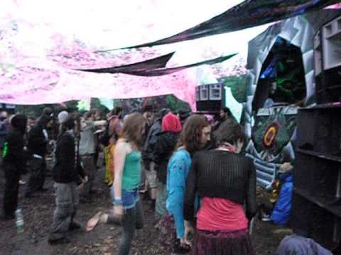 Xikwri Neyrra @Psycrowdelica 2011 1 of 2