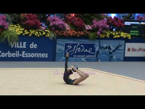 Viktoria MAZUR (UKR) ball - 2010 Corbeil AA