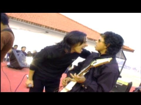 Hidne Manchhe Ladchha | हिड़ने मान्छे लड्छ | The Shadows  |Live |