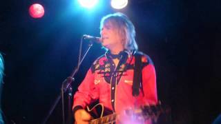 Mike Peters of The Alarm One Step Closer to Home (Live)    wc