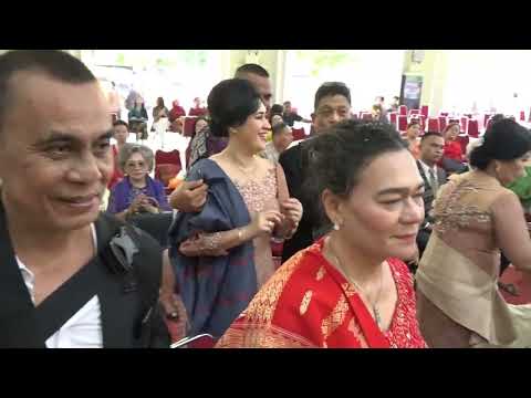 PEMBERKATAN - PESTA ADAT PERNIKAHAN BATAK TOBA - KARO DINDRA MELIALA & INDRIYANI BR SIANTURI part 4