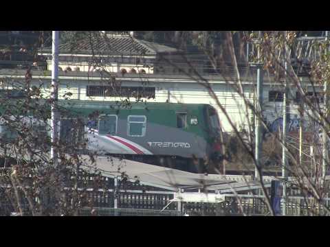 E464 XMPR+4 MDVC+pilota piano ribassato Trenord - Monza - 05/01/2019