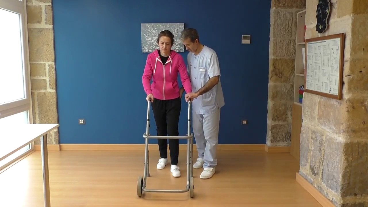 V&iacute;deo sobre Escuela de cadera. Transferencia cama - silla.