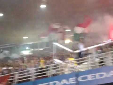 Fluminense 3 x 0 LDU - Entrada Do Time.