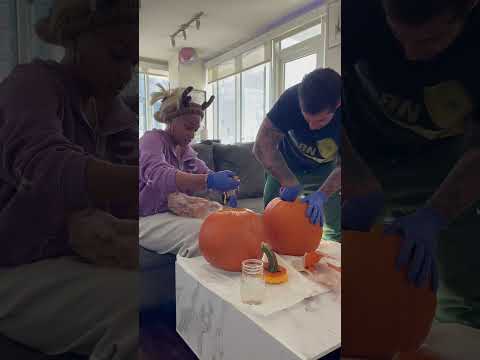 Spooky date night #halloween #halloweencake #nightmarebeforechristmas #couples #fypシ゚viral