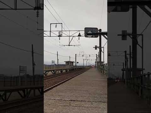 E653系1000番台ハマナス色