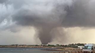 Ecco come si è formata la tromba marina a Cala Scirocco