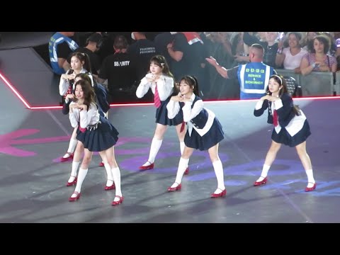 220514 IVE - LOVE DIVE (Kpop Flex 2022 Day 1, Frankfurt)