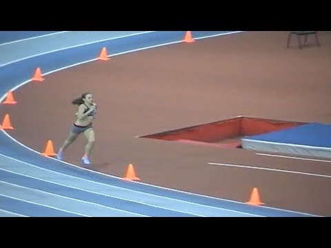 Young Girl Great Comeback and attempt breaks World Record on 600m for 11-year-old (HD)