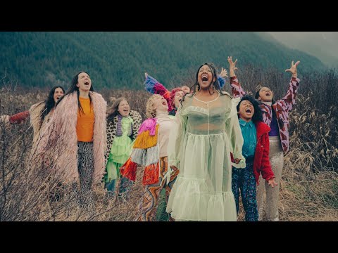 Mountain Tops ( Official Video) - Desirée Dawson