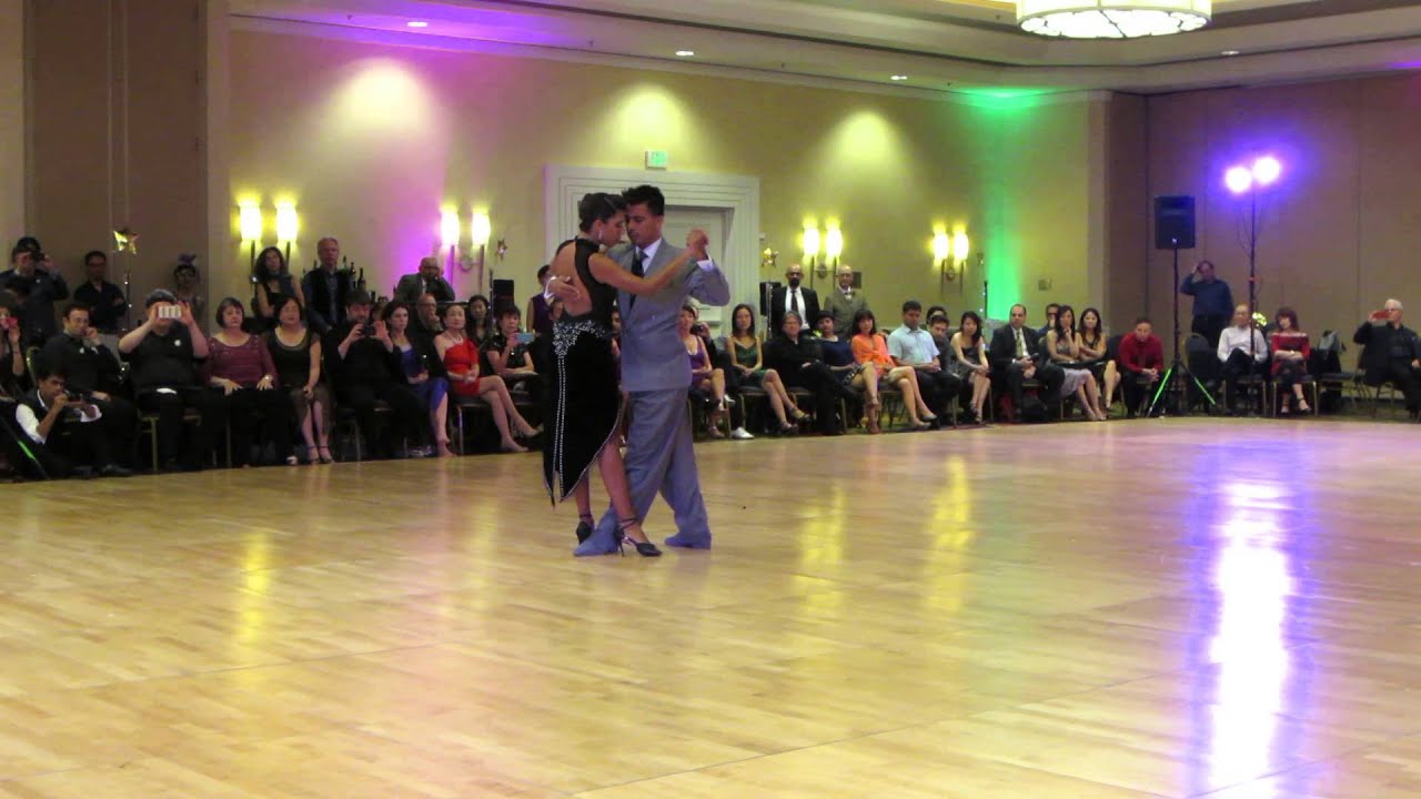 Roxana Suárez & Sebastián Achával, "Mensaje", NTW 2015, 1/4