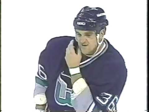 Jeff Odgers vs Glen Featherstone Round 1