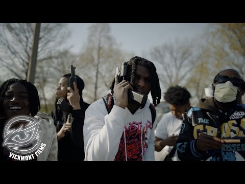 2 Straps - On The Chin ( Official Music Video )