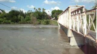 preview picture of video 'Creciente del Río San Juan, en Camargo Tamaulipas 05/07/2010'