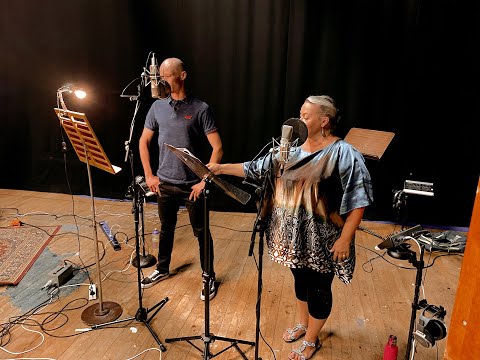 Johanna & Ville Rusanen ja Tessa Virta Orkesteri -Jouluyö, juhlayö