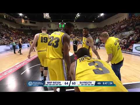 Tough Call 2: MHP Riesen Ludwigsburg v medi Bayreuth - Unsportsmanlike Foul