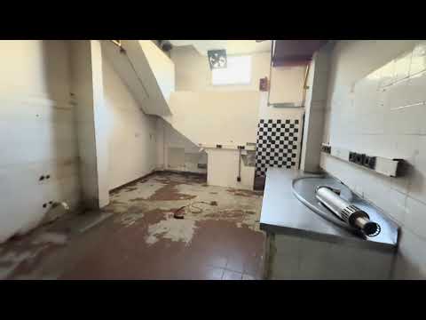Video de YouTube - Local en Venta de 10 dormitorios  en Carrasco, Montevideo