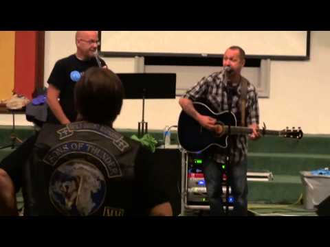 Eddie B and Pastor Steve Norsworthy singing Praise The Lord, His Community Church, Augusta, Ga  8 13