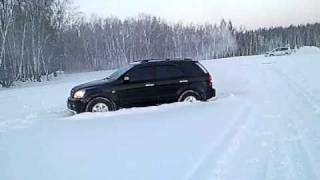 preview picture of video 'KIA SORENTO Off road snow.mp4'