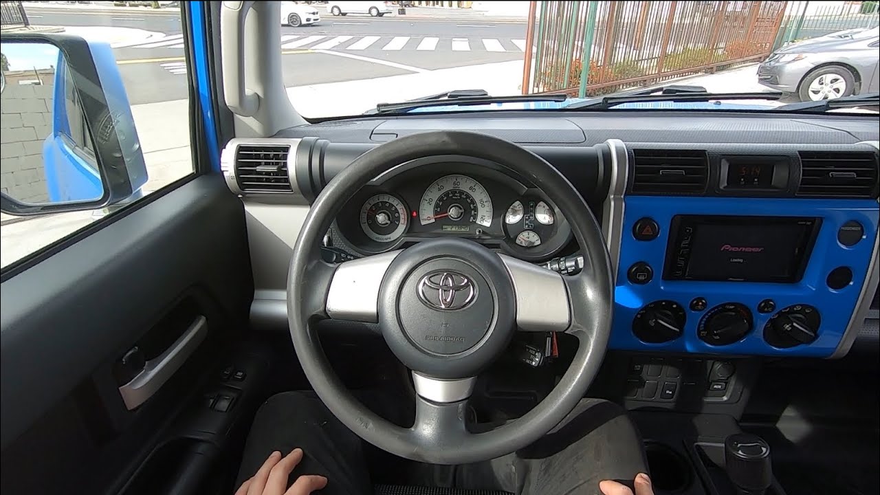 How Reliable is a 2007 Toyota FJ Cruiser 200000 Miles POV ...