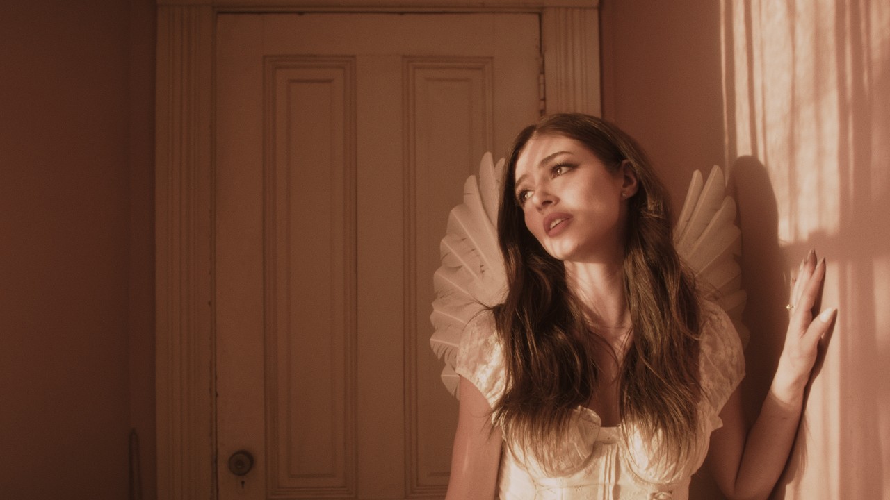 Chrissy Costanza — I Tried to Act Your Age