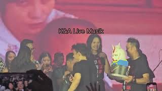 Download lagu 'Surprise Alea Untuk Ultah Ayah' Noah at Bandung 2023 mp3