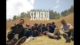 preview picture of video 'PENDAKIAN SEMERU AGUSTUS 2018 (Menit 6:55 Nampak Nyet Semeru)'