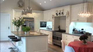 preview picture of video 'The English Rose -  Handmade English Kitchens'