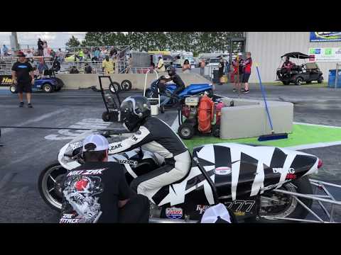 BEAUTIFUL WOMEN RACE FAST PRO OPEN DRAG BIKES - NITROUS GS VS. NHRA PRO STOCK MOTORCYCLE