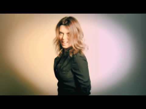 Stéphanie Sandoz - Je suis ton Ile - Clip officiel HD