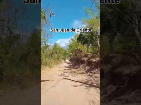 Por los caminos rurales de San Juan de Oriente, departamento de Masaya. #seguidores #viajandoenmoto