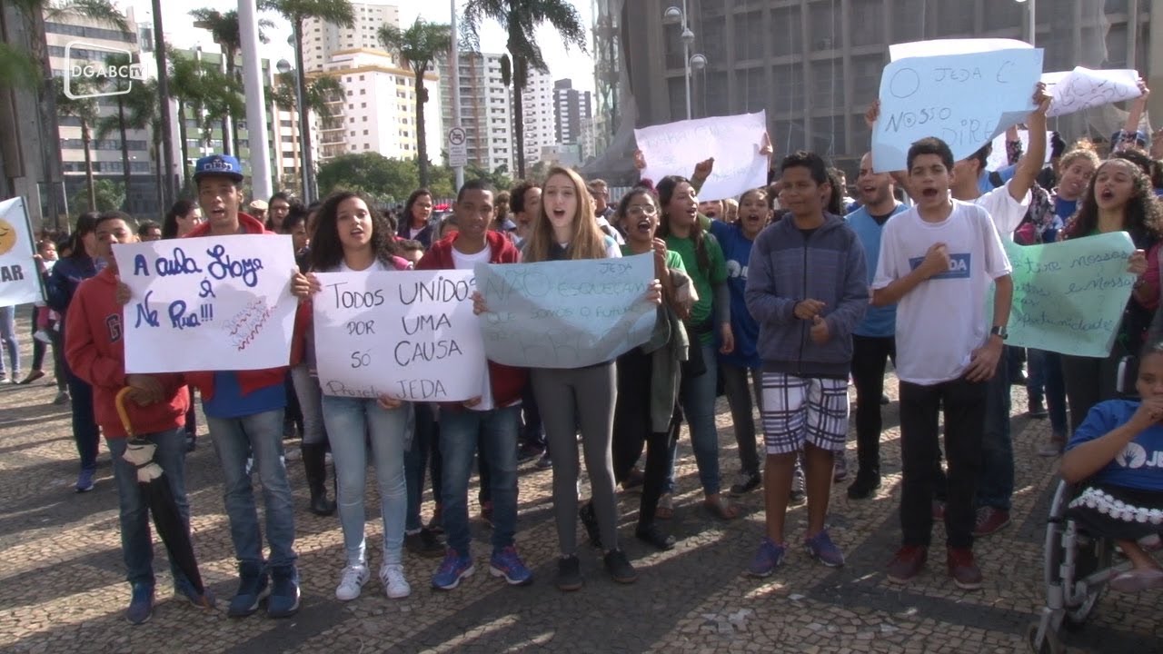 Ameaça de corte de verba leva entidades a protestar