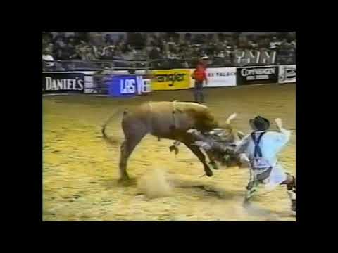 Jason Bennett vs Jim Jam - 00 PBR Ft. Worth (94.5 pts)