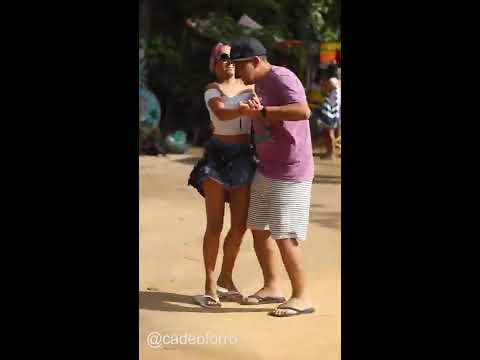 LUCIANO SIMOURA E ERIKA BIANCHI DANÇANDO FORRÓ ROOTS EM ITAÚNAS