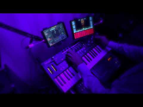 Electric shadow - Live with SynthScaper and SoundScaper iPad apps
