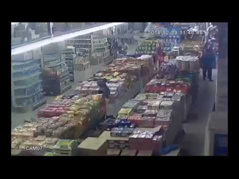 LAWAK PENCURI MASUK BARANG DALAM BAG