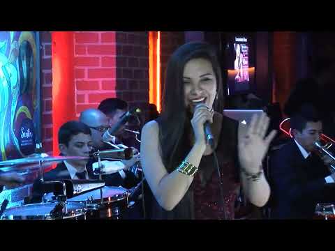 De que presumen - Boleros Sublimes (Live) 𝙇𝙇𝙐𝙑𝙄𝘼 𝙔 𝙎𝙐𝙎 𝙎𝙊𝙉𝙀𝙍𝙊𝙎