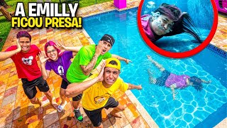 O CABELO DA EMILLY PRENDEU NO RALO DA PISCINA *Socorremos ela ?