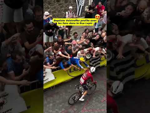 Baptiste Veistroffer celebrates with the fans in Rue Lepic 😍  #cycling #risingtogether