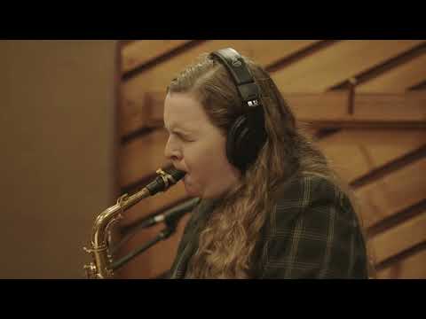 Sarah Hanahan – Honey (From "Among Giants")