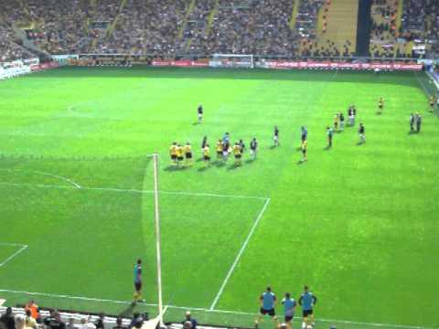 Dynamo Dresden - St.Pauli 29.04.2012 Schlägerei :-))